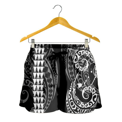 Hawaii Women Shorts Hawaiian Map Kakau Style White