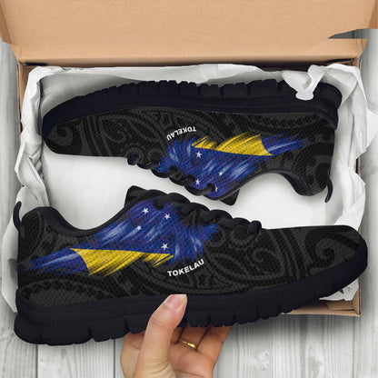 Tokelau Sneakers - Flag Wing Sport Style