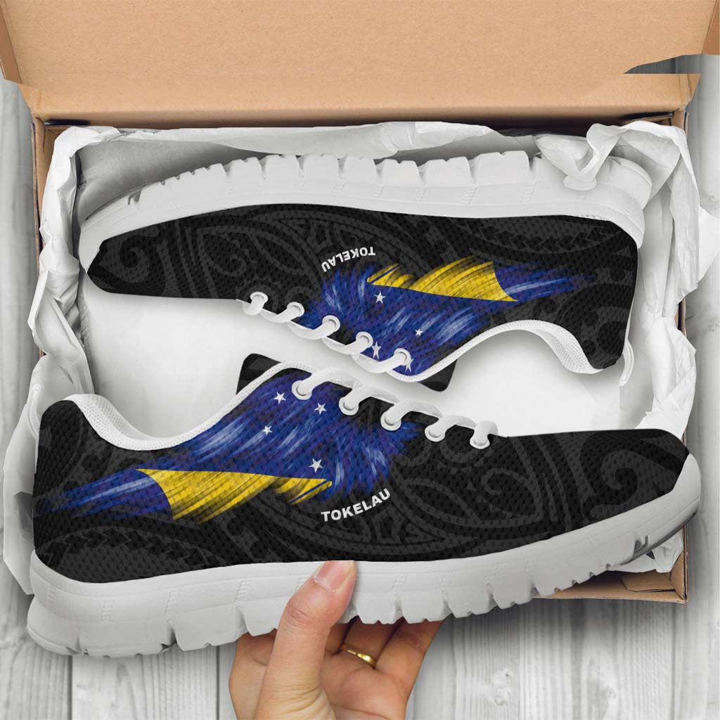 Tokelau Sneakers - Flag Wing Sport Style