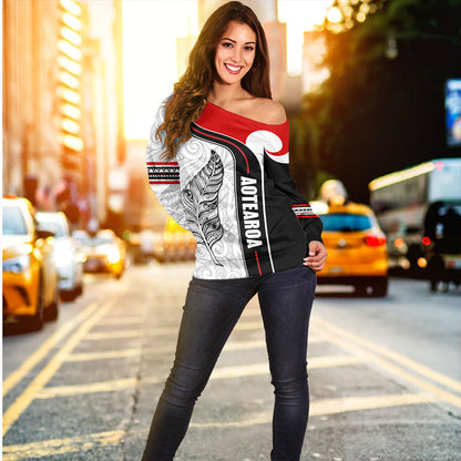 New Zealand Off Shoulder Sweatshirt  Maori Aotearoa Silver Fern Symbols Tattoo