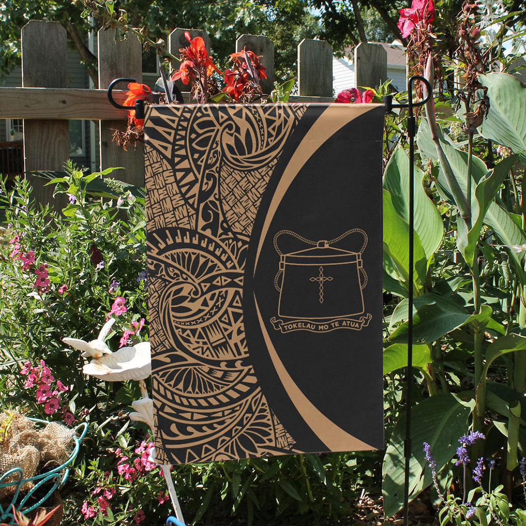 Tokelau Garden Flag Lauhala Circle Gold