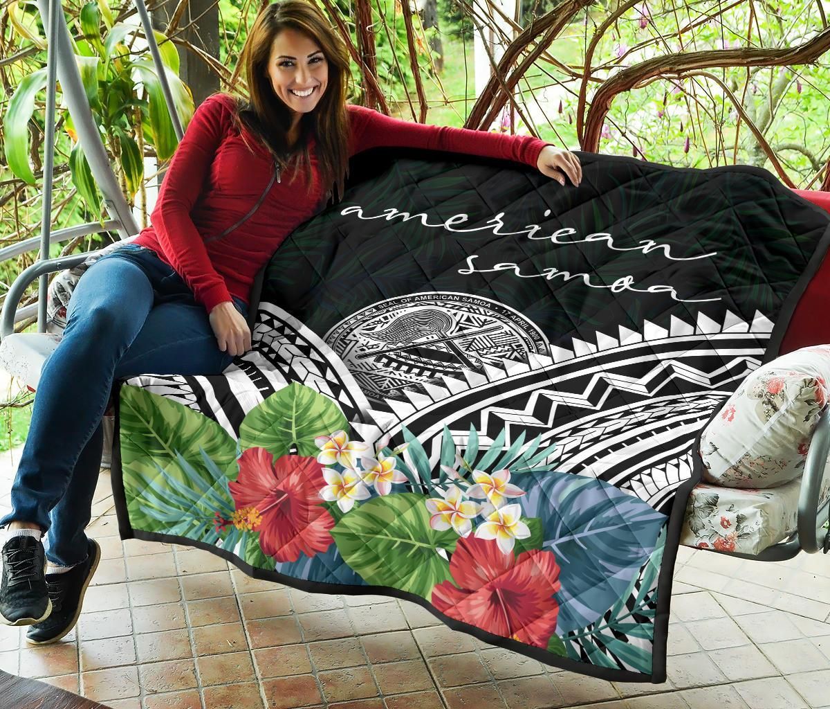 American Samoa Premium Quilt - American Samoa Coat of Arms & Polynesian Tropical Flowers White