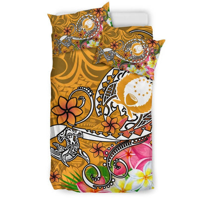 Pohnpei Bedding Set - Turtle Plumeria (Gold)