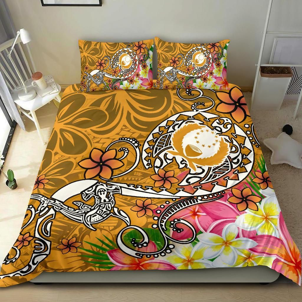 Pohnpei Bedding Set - Turtle Plumeria (Gold)
