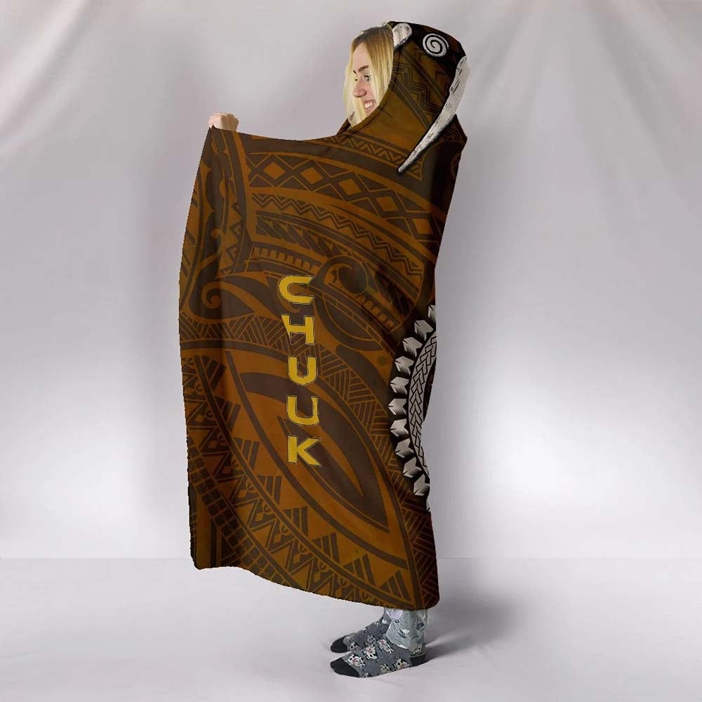 Chuuk Hooded Blanket - Polynesian Boar Tusk
