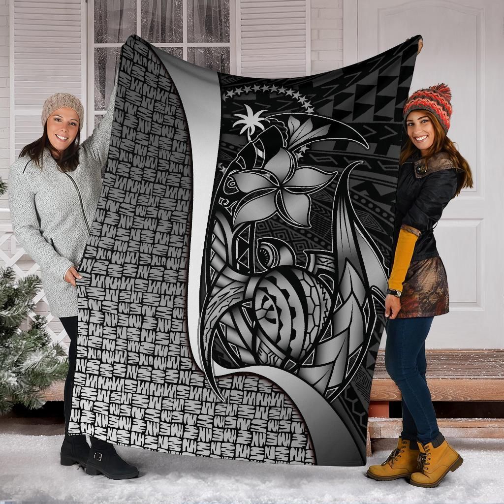 Chuuk Micronesia Premium Blanket White - Turtle With Hook