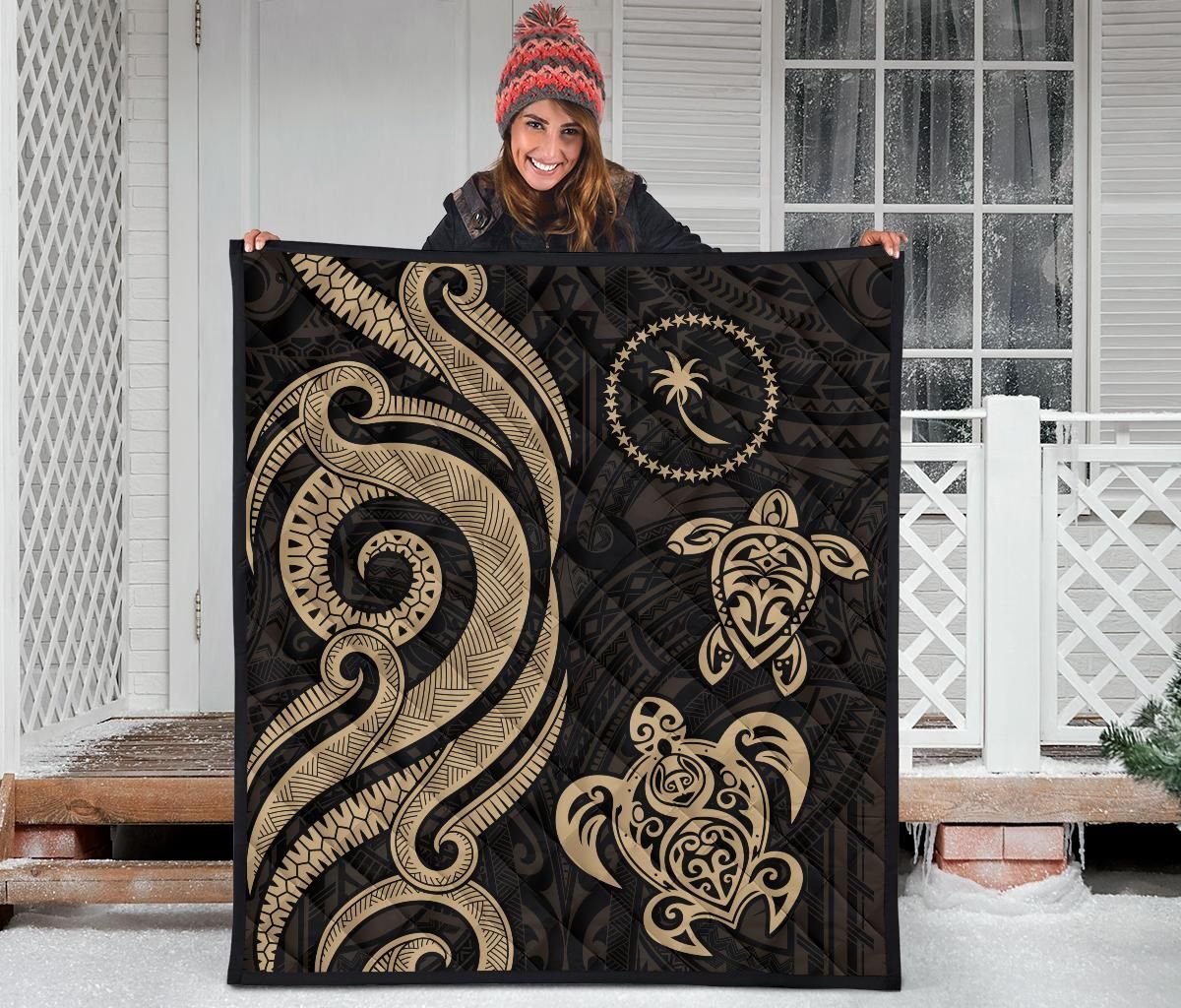 Chuuk Micronesian Premium Quilt - Gold Tentacle Turtle