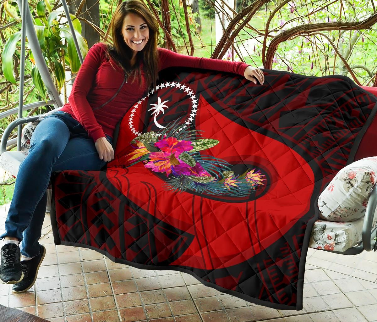 Chuuk Premium Quilt - Polynesian Hook And Hibiscus (Red)