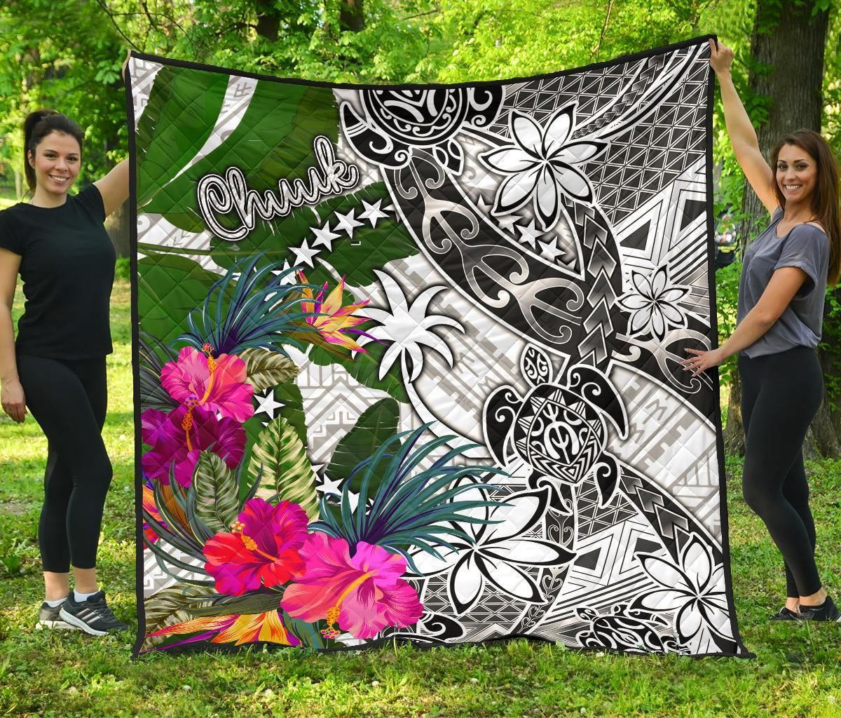 Chuuk Premium Quilt White - Turtle Plumeria Banana Leaf