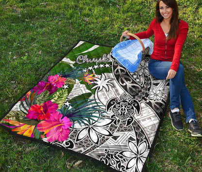 Chuuk Premium Quilt White - Turtle Plumeria Banana Leaf