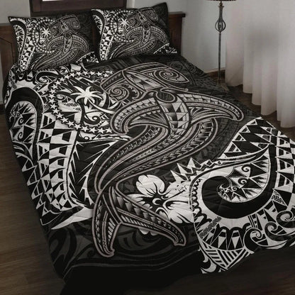 Chuuk Quilt Bed Set - White Shark Polynesian Tattoo