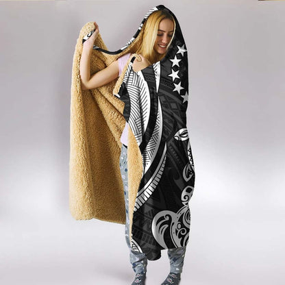 Cook Islands Hooded Blanket - White Tentacle Turtle