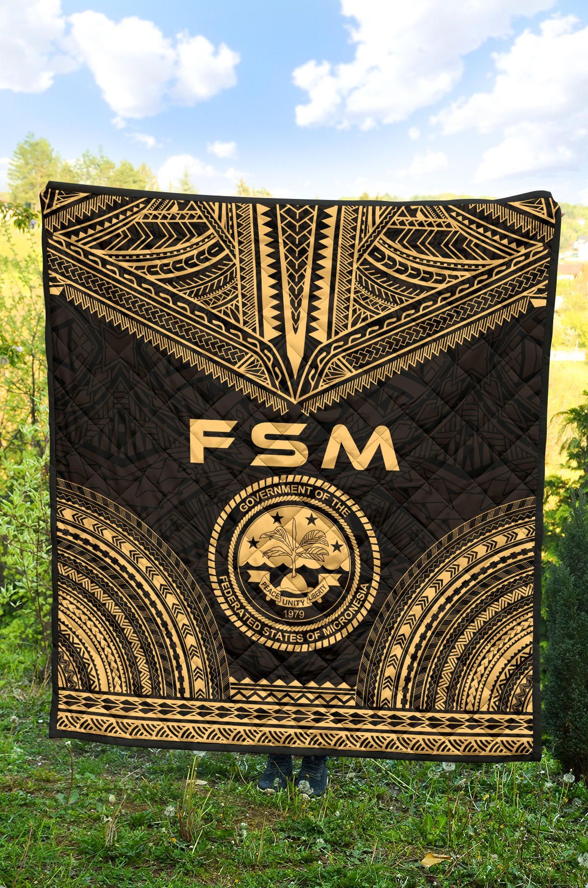 Federated States Of Micronesia Premium Quilt - FSM Seal Polynesian Chief Gold Version