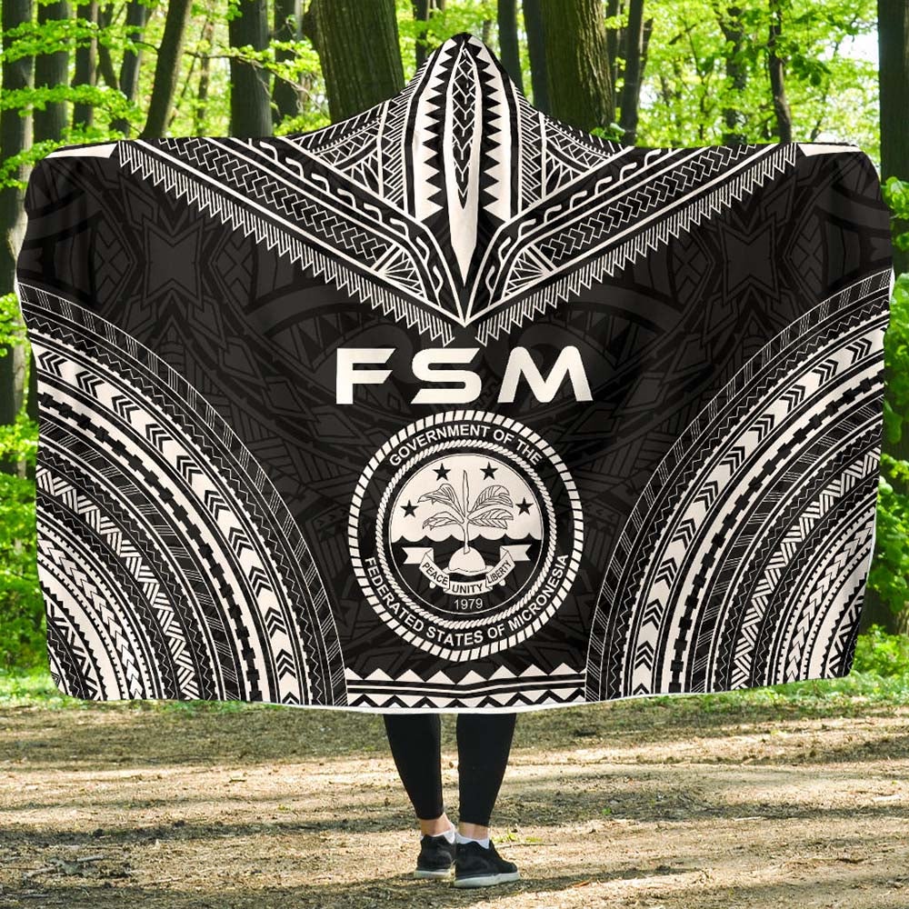 Federated States Of Micronesia Polynesian Chief Hooded Blanket - Black Version