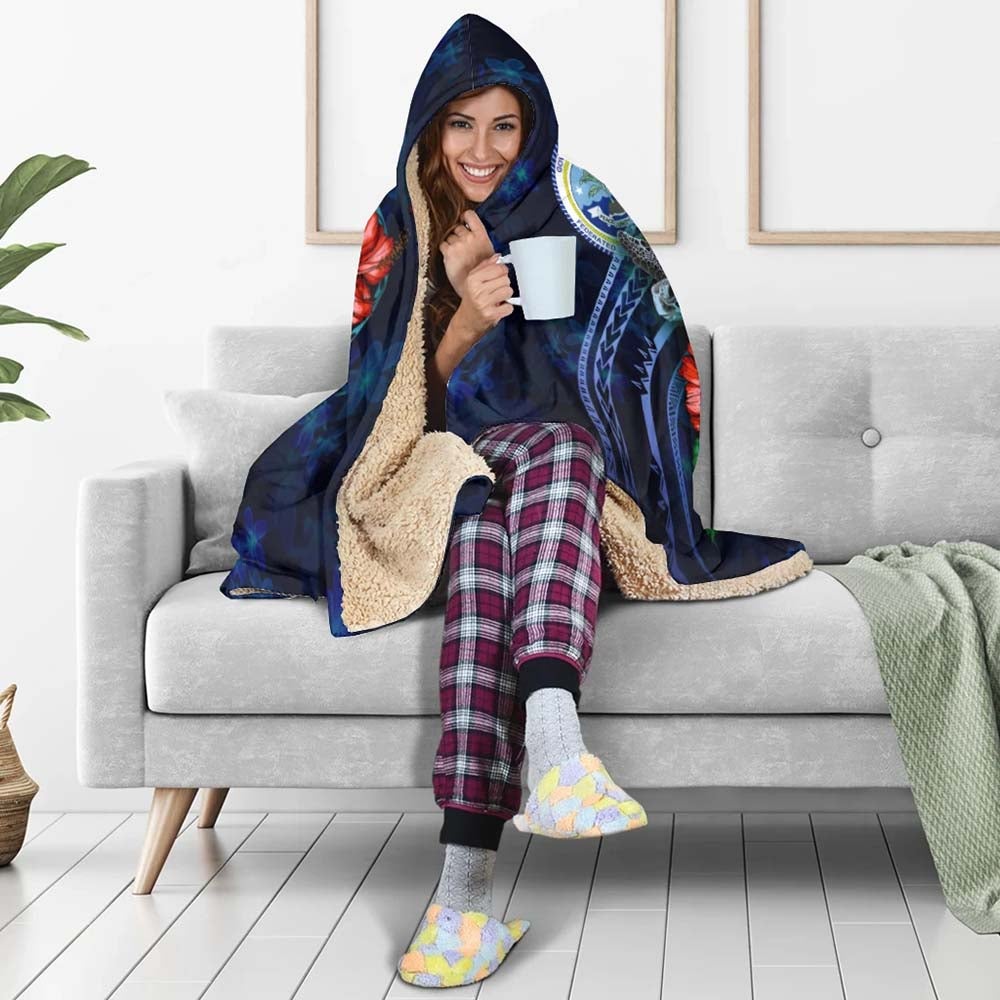 Federated States Of Micronesia Polynesian Hooded Blanket - Blue Turtle Hibiscus