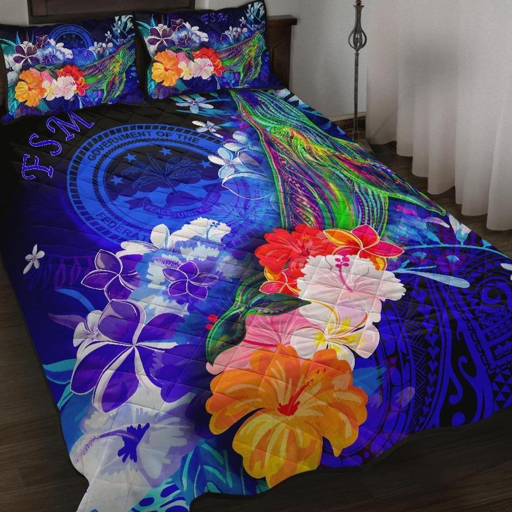 Federated States of Micronesia Quilt Bed Set - Humpback Whale with Tropical Flowers (Blue)