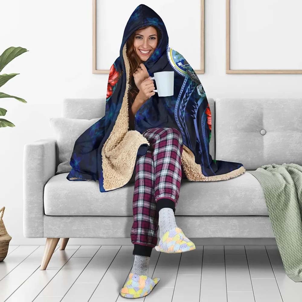 Fiji Polynesian Hooded Blanket - Blue Turtle Hibiscus