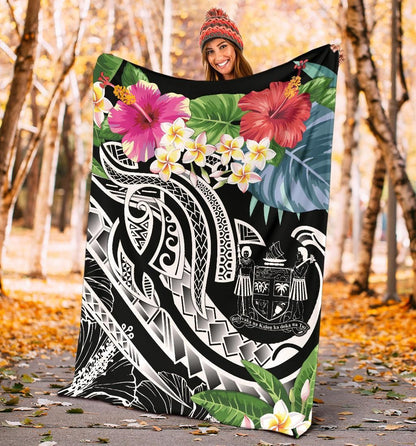 Fiji Polynesian Premium Blanket - Summer Plumeria (Black)