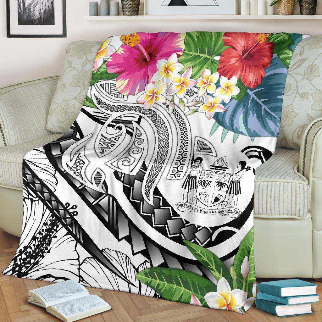 Fiji Polynesian Premium Blanket - Summer Plumeria (White)