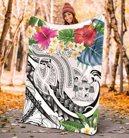 Fiji Polynesian Premium Blanket - Summer Plumeria (White)