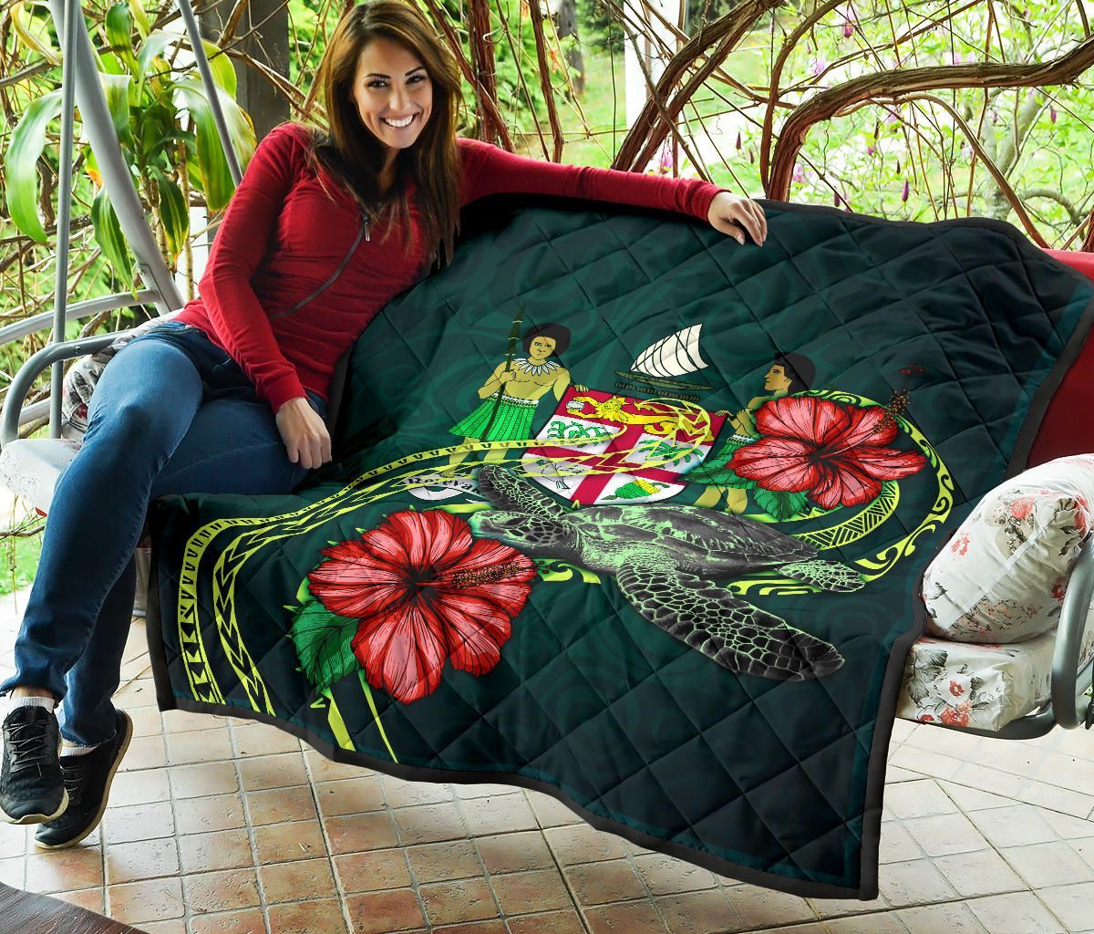Fiji Polynesian Premium Quilt - Green Turtle Hibiscus
