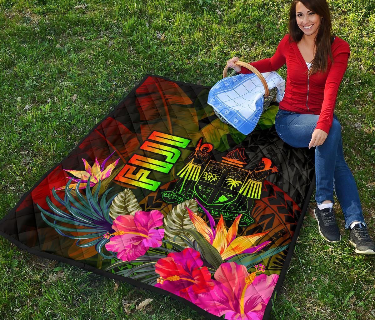 Fiji Polynesian Premium Quilt -  Hibiscus and Banana Leaves