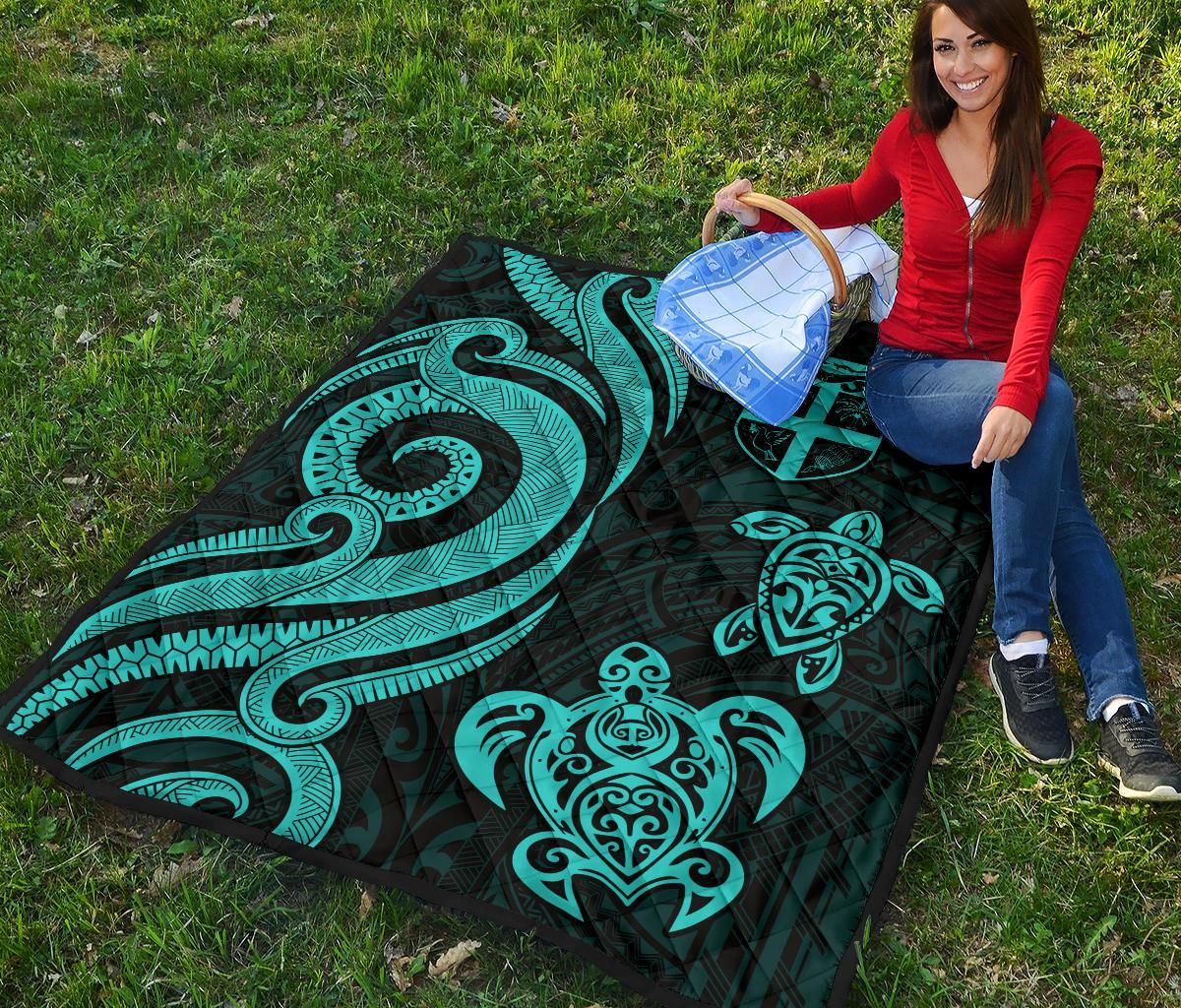 Fiji Polynesian Premium Quilt - Turquoise Tentacle Turtle