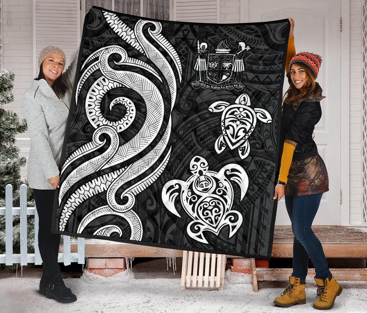 Fiji Polynesian Premium Quilt - White Tentacle Turtle Crest | Polynesian.co