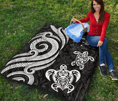 Fiji Polynesian Premium Quilt - White Tentacle Turtle Crest