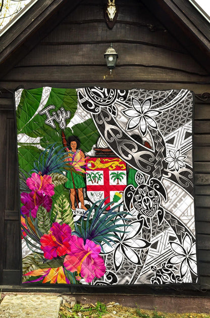Fiji Premium Quilt White - Turtle Plumeria Banana Leaf Crest