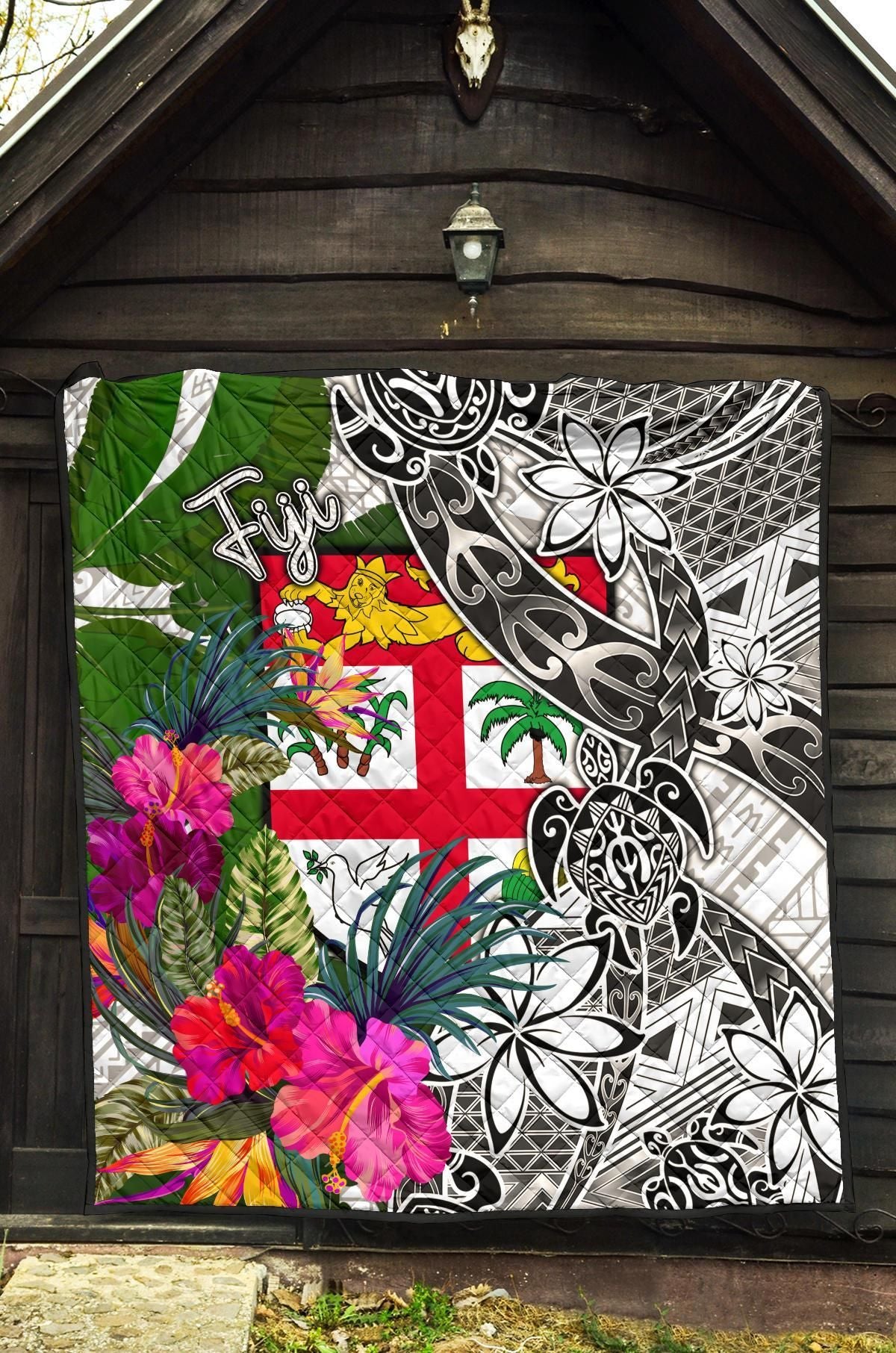 Fiji Premium Quilt White - Turtle Plumeria Banana Leaf