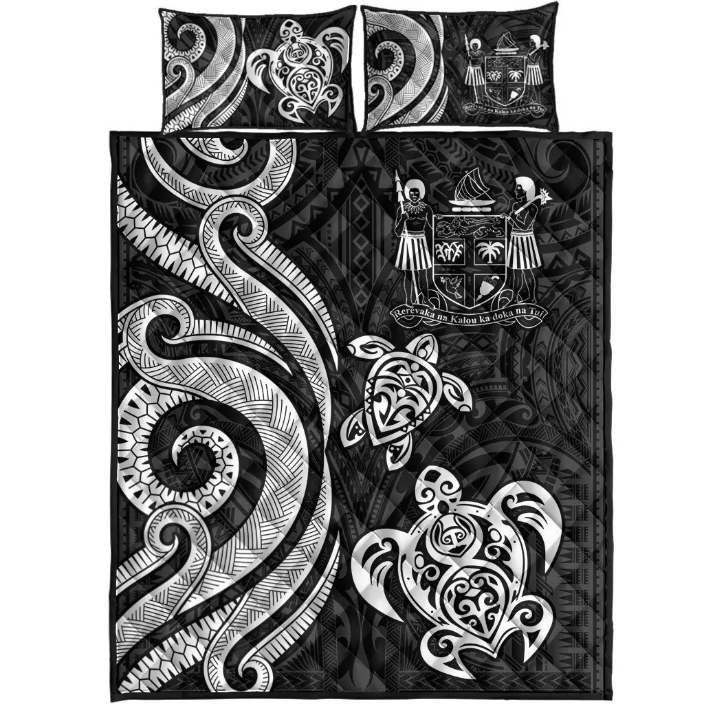 Fiji Quilt Bed Set - White Tentacle Turtle Crest