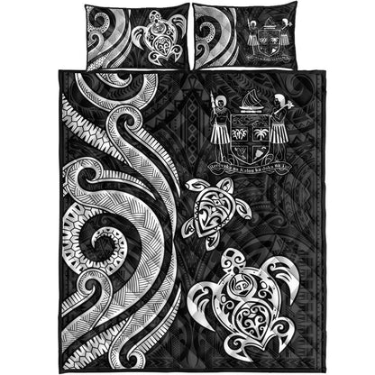 Fiji Quilt Bed Set - White Tentacle Turtle Crest