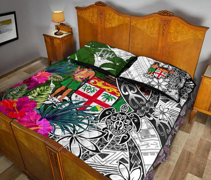 Fiji Quilt Bed Set White - Turtle Plumeria Banana Leaf Crest