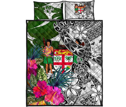Fiji Quilt Bed Set White - Turtle Plumeria Banana Leaf Crest