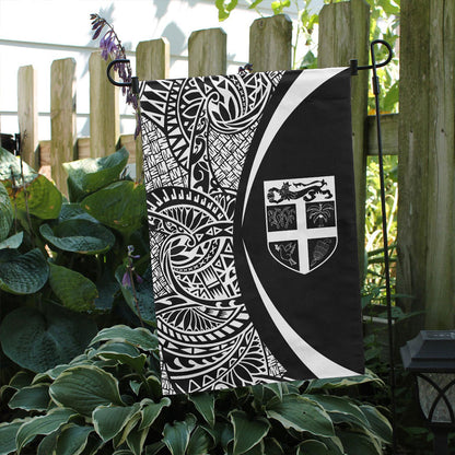 Fiji Garden Flag Lauhala Circle White