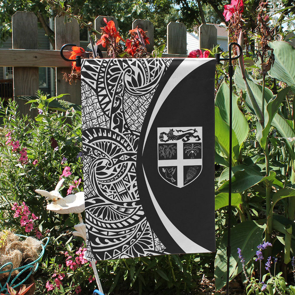Fiji Garden Flag Lauhala Circle White