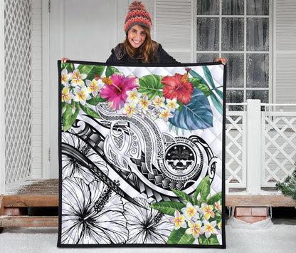 FSM Polynesian Premium Quilt - Summer Plumeria (White)