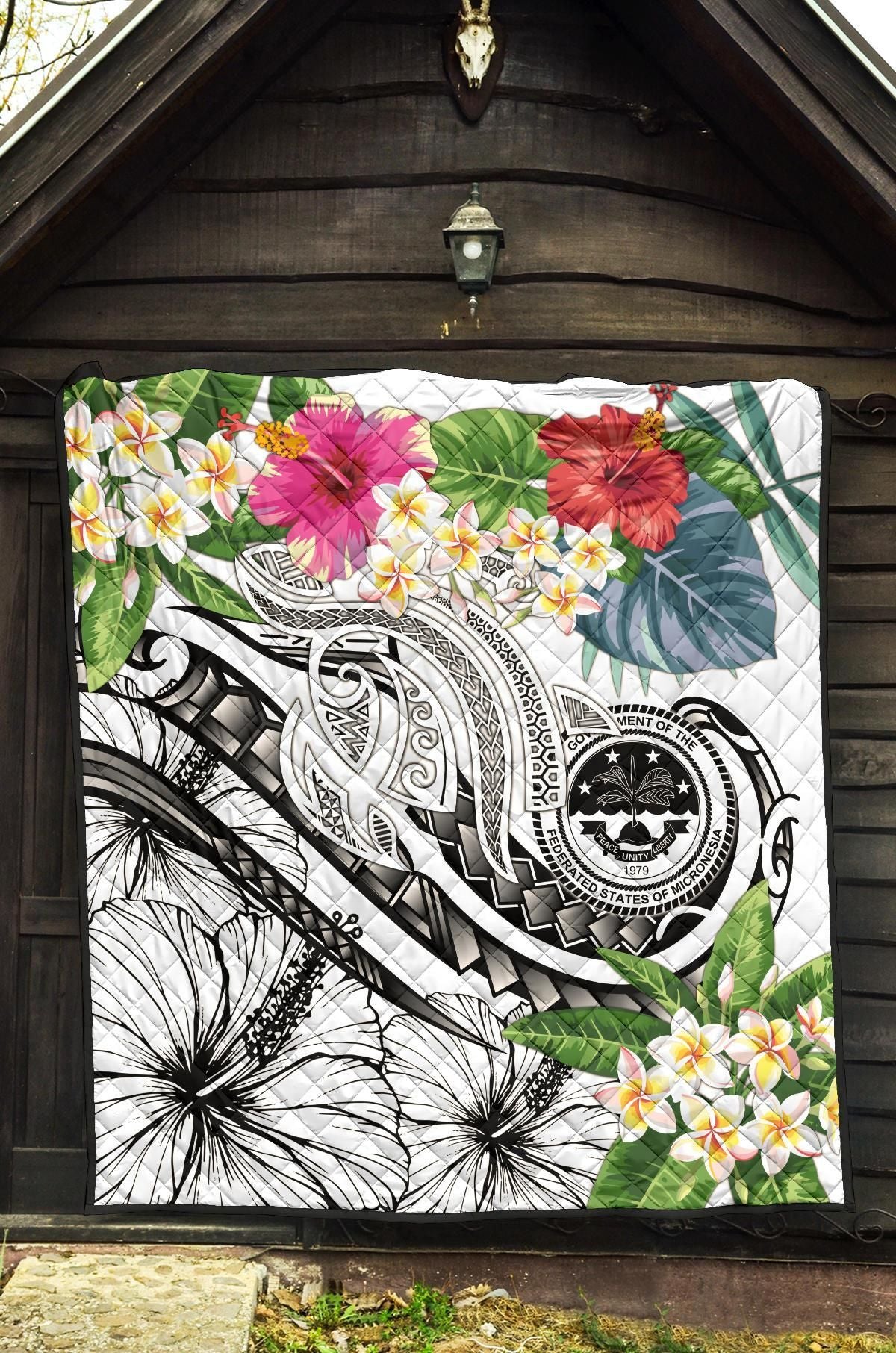 FSM Polynesian Premium Quilt - Summer Plumeria (White)