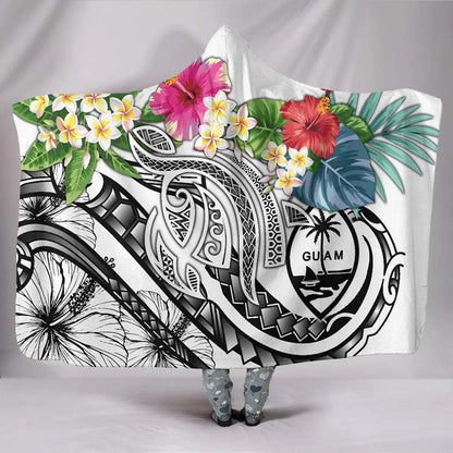Guam Polynesian Hooded Blanket - Summer Plumeria (White)