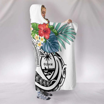 Guam Polynesian Hooded Blanket - Summer Plumeria (White)