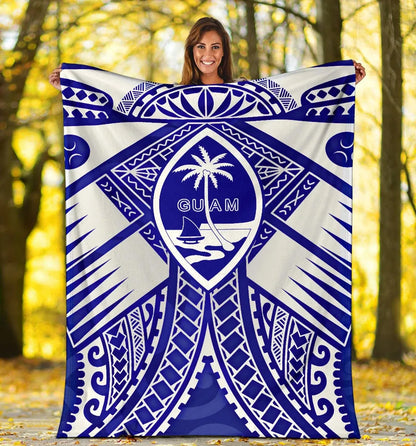 Guam Polynesian Premium Blanket - Guam White Seal with Polynesian Tattoo Ver 02
