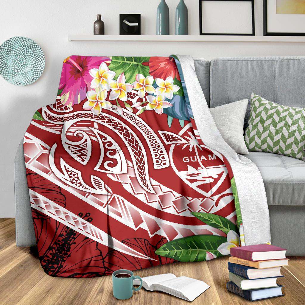 Guam Polynesian Premium Blanket - Summer Plumeria (Black)