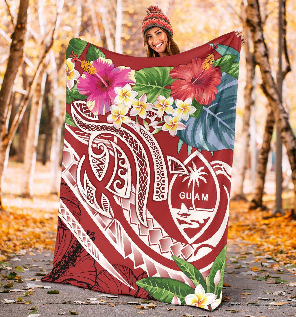 Guam Polynesian Premium Blanket - Summer Plumeria (Black)