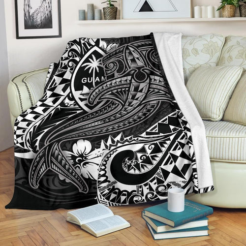 Guam Polynesian Premium Blanket - White Shark Polynesian Tattoo