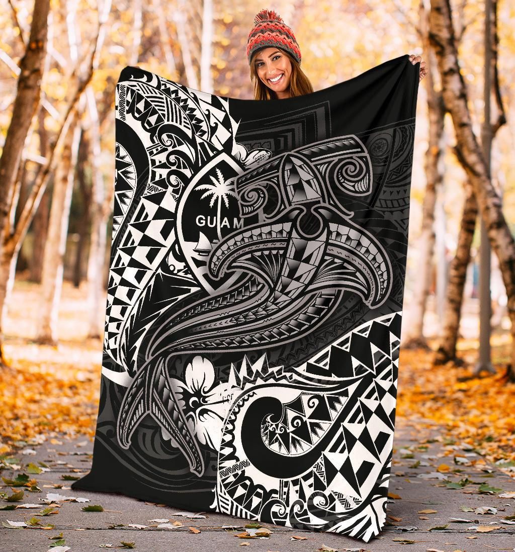 Guam Polynesian Premium Blanket - White Shark Polynesian Tattoo