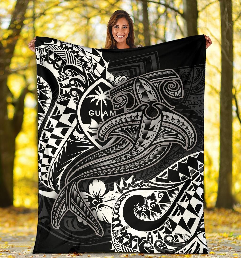Guam Polynesian Premium Blanket - White Shark Polynesian Tattoo