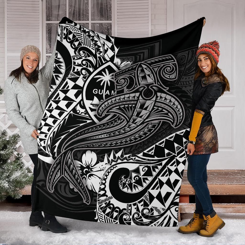 Guam Polynesian Premium Blanket - White Shark Polynesian Tattoo