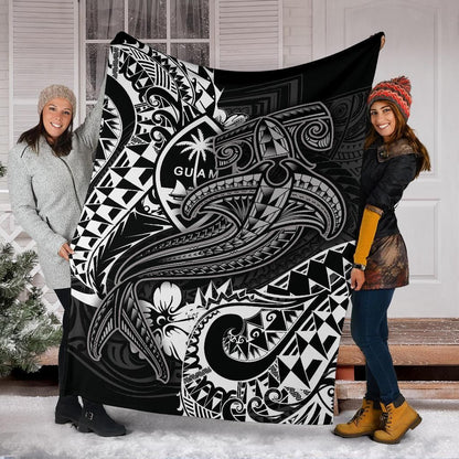 Guam Polynesian Premium Blanket - White Shark Polynesian Tattoo