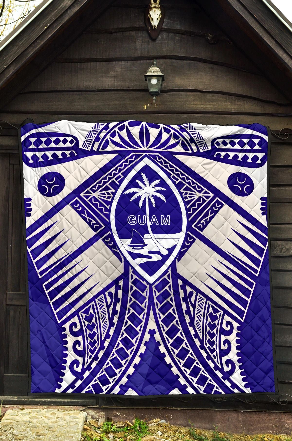 Guam Polynesian Premium Quilt - Guam White Seal with Polynesian Tattoo Ver 02